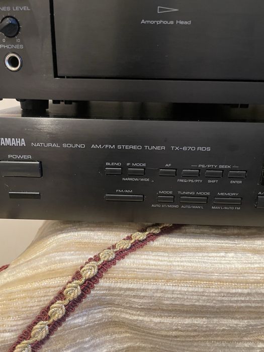 Vând deck +tuner YAMAHA