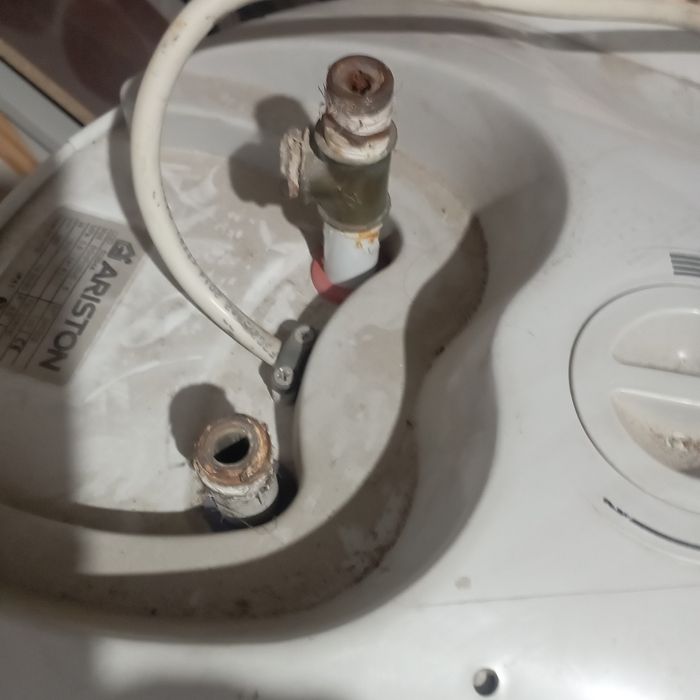 Продам стиральную машинку и болер