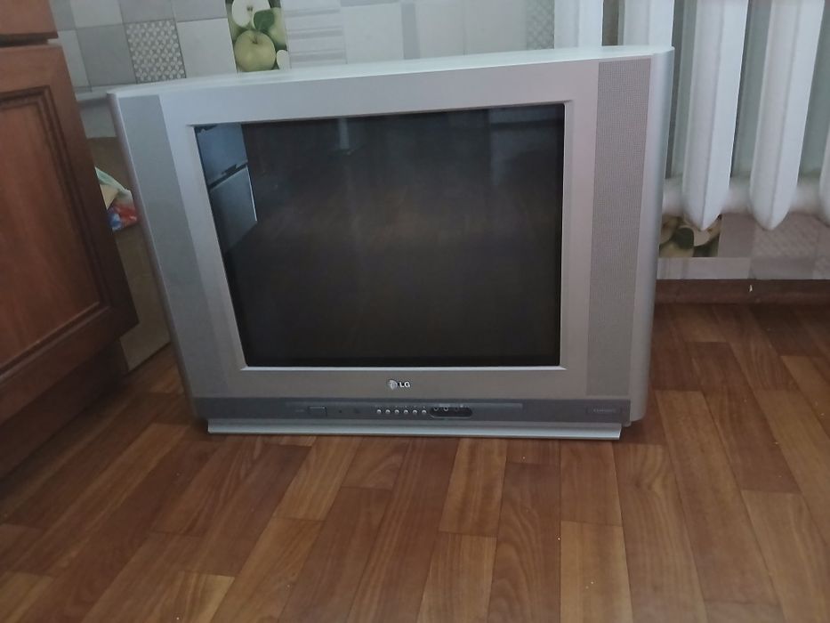 Телевизор LG б/у