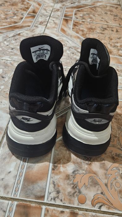 Дамски маратонки Nike