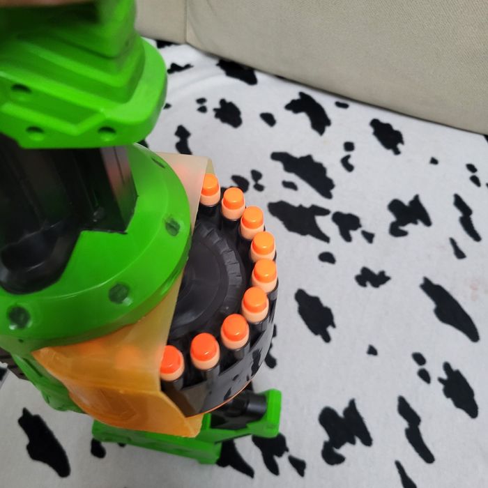 Бластер автомат с мягкими пулями