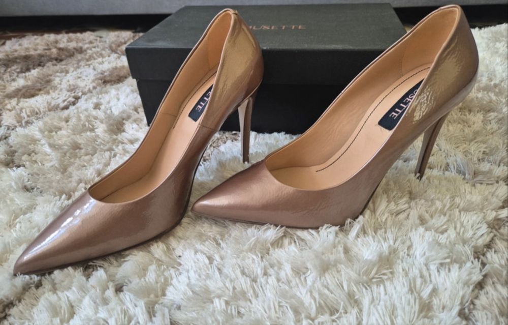 Pantofi noi Musette marimea 38