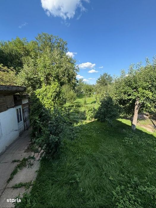 Casa cu teren de 1.651 mp si iesire directa la lac | Feldioara, Brasov