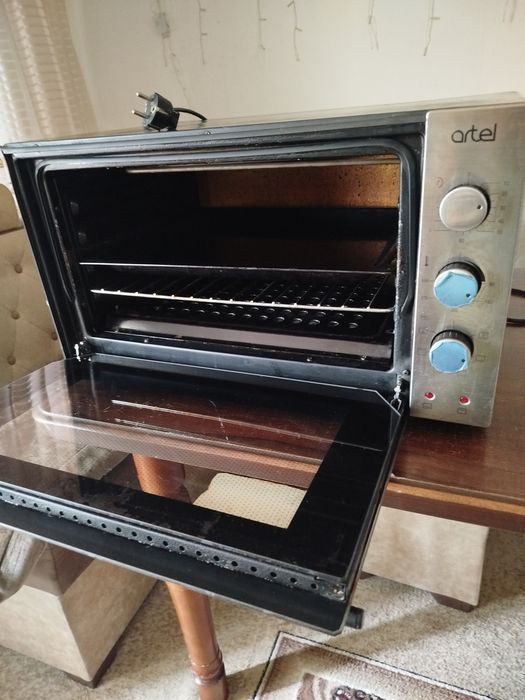 Духовка Artel 42 litr