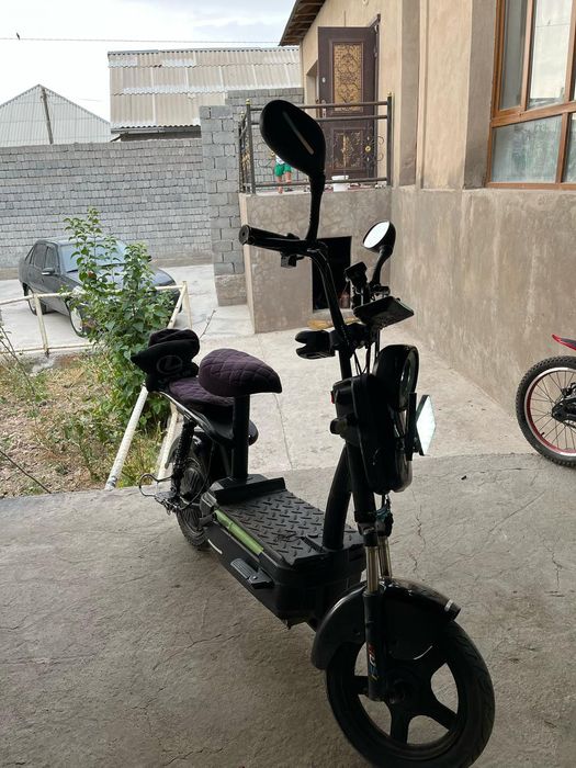 Скутер сатылады...