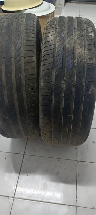 Срочно Продам шины R18