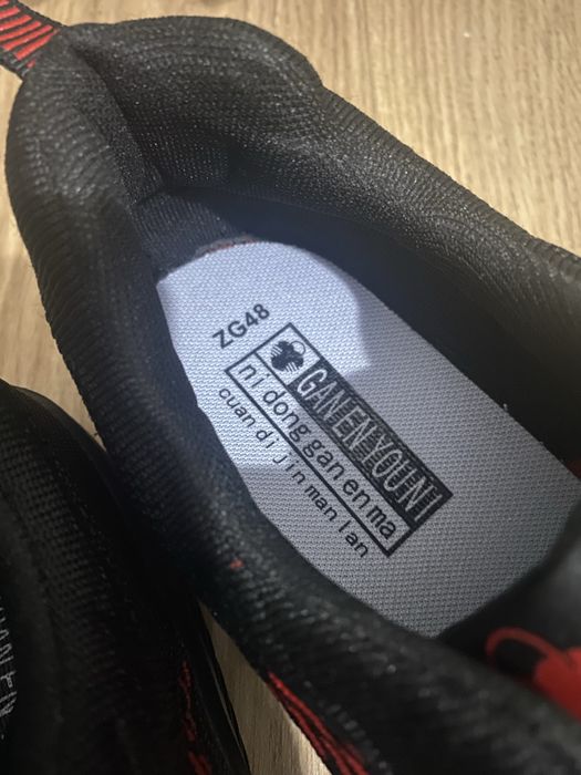 Новые кроссовки размер 48