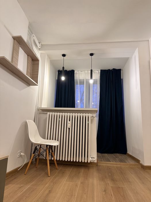 - Garsoniera de inchiriat -