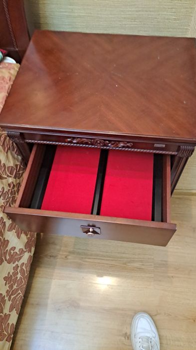 Спальный гарнитур отличного качества