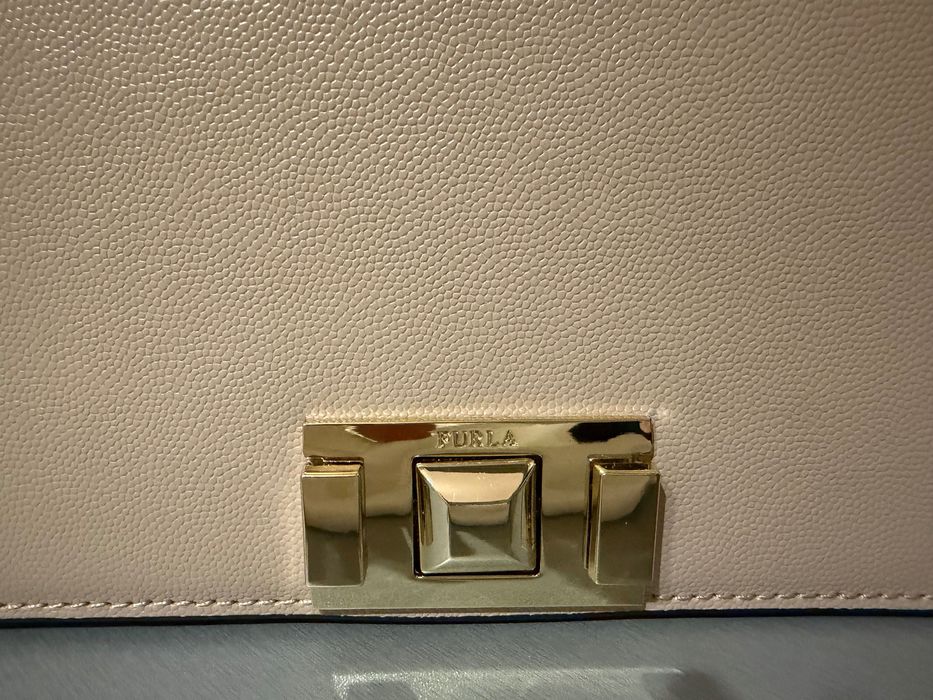 Оригинална чанта Furla