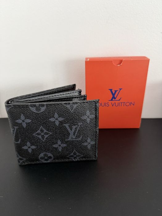 Portofel LV louis vuitton de calitate deosebita perfect pentru cei ce se imbraca cu stil si pun accent pe tinuta lor | cadou barbati