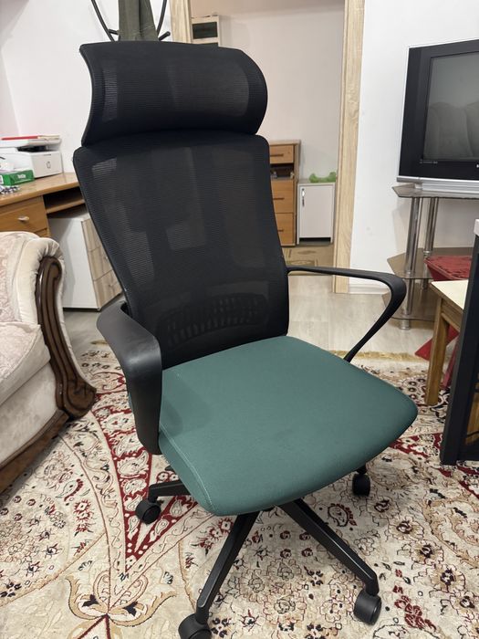 Офисные столы и т.д