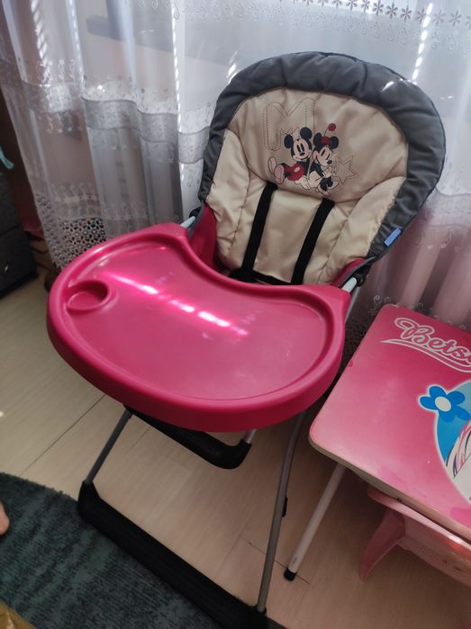 Детско столче за хранене Мики и Мини Маус