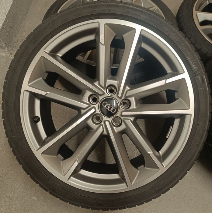 Оригинални джанти с гуми летни 18 цола за  Audi A1 S1