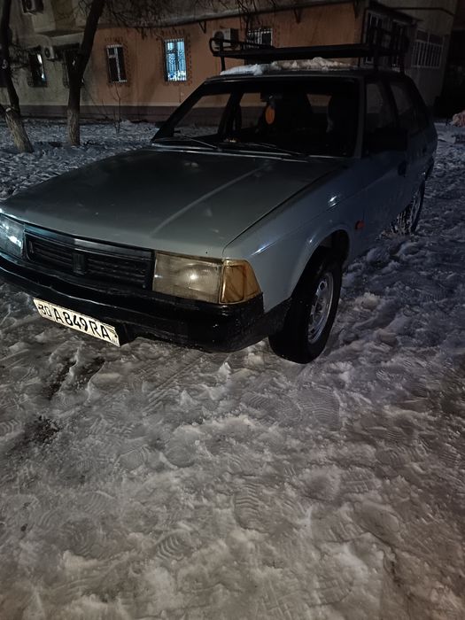 Продаётся москвич хороший состоянии 2141. Цвет серый