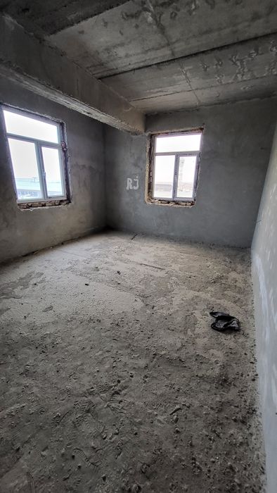 Квартира 2 хоналик,кулай ва жуда яхши локацияда.