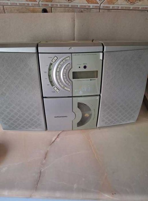 Sistem audio Grundig CDM-900.