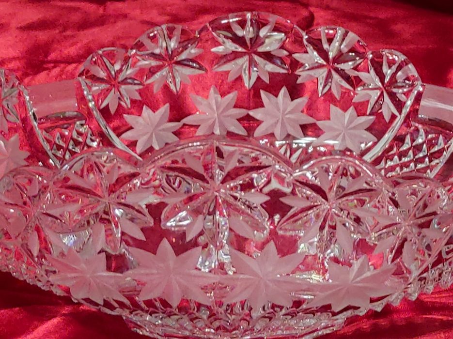 Хрустальная вазочка