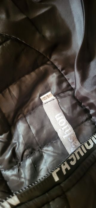 Продам осеннюю куртку