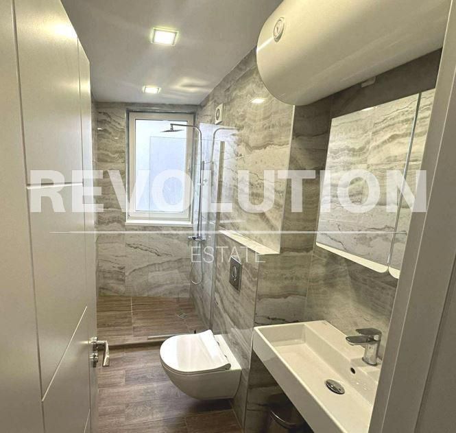 Дава се под наем Двустаен апартамент в Варна, Лятно кино Тракия - 72 кв.м за 598.23 € - Снимка #4