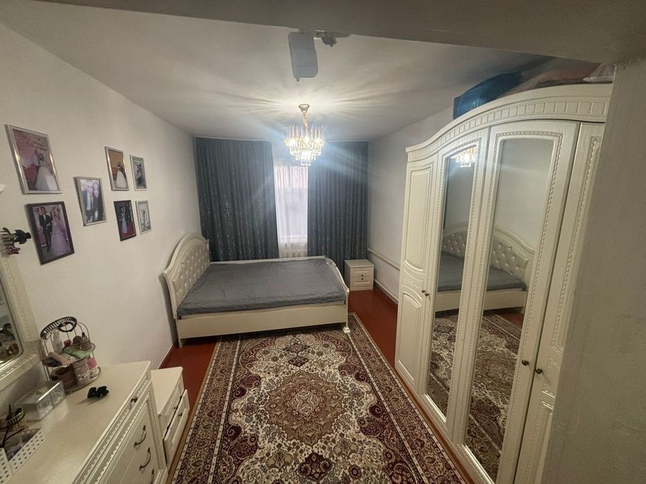 Большой шпальный дом