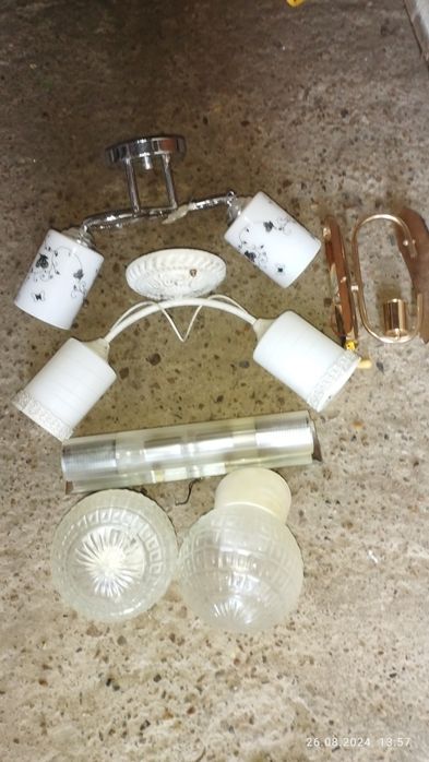 Продам светильники.