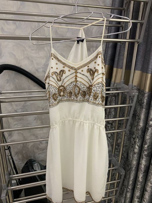 Kiyimlar har hil brenddan sfati alo darajada, narhlar kelishilgan