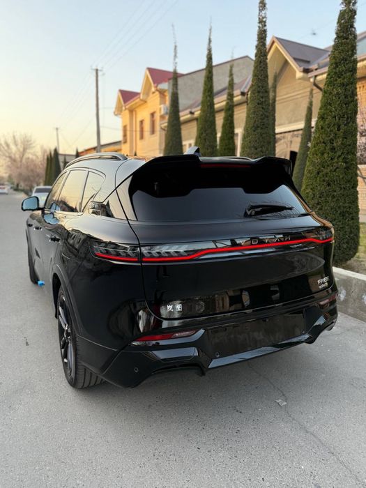 Voyah Free 318 Oq Mokriy