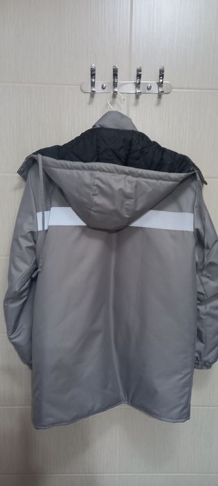 Geacă iarnă, mărimea 42