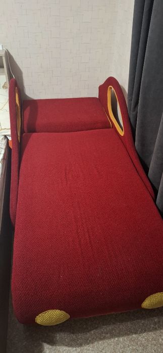 Кровать машинка детская