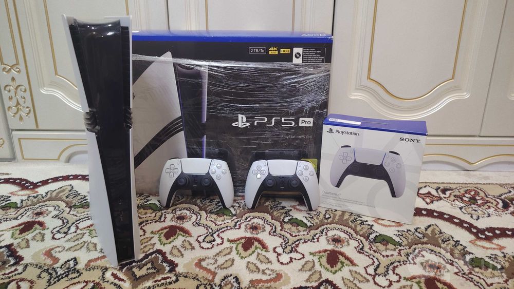 Playstation 5 pro 2Tb CFI-7121 Deluxe 2 джойстик состояние новий