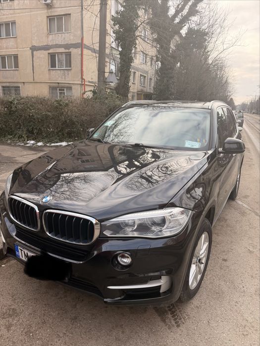 Vand BMW X 5 foarte bine intretinut
