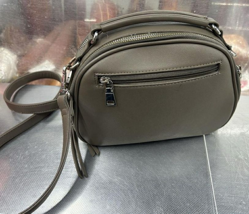 Продам женскую сумку