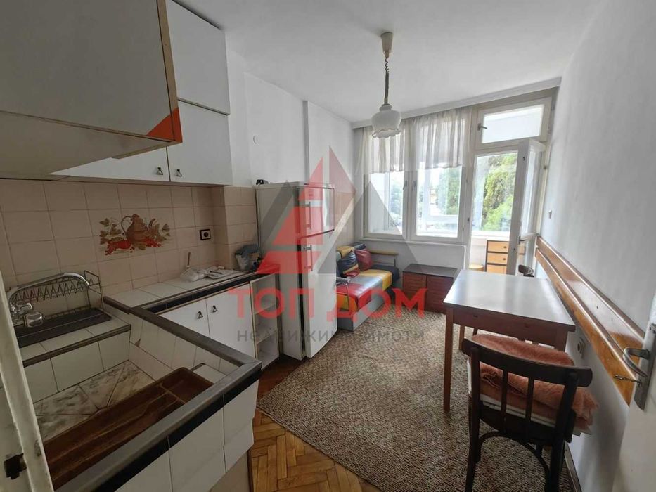 Дава се под наем Тристаен апартамент в Варна, Спортна зала - 80 кв.м за 357 € - Снимка #1