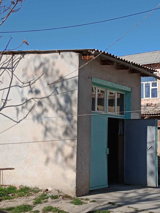 Срочно уй сотилади / Продаётся дом