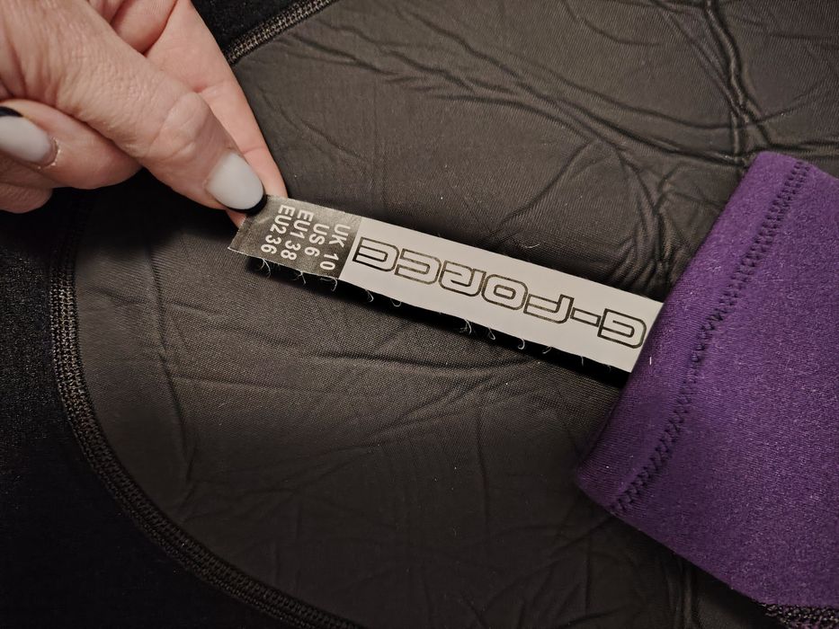 Неопренов костюм С и М размер