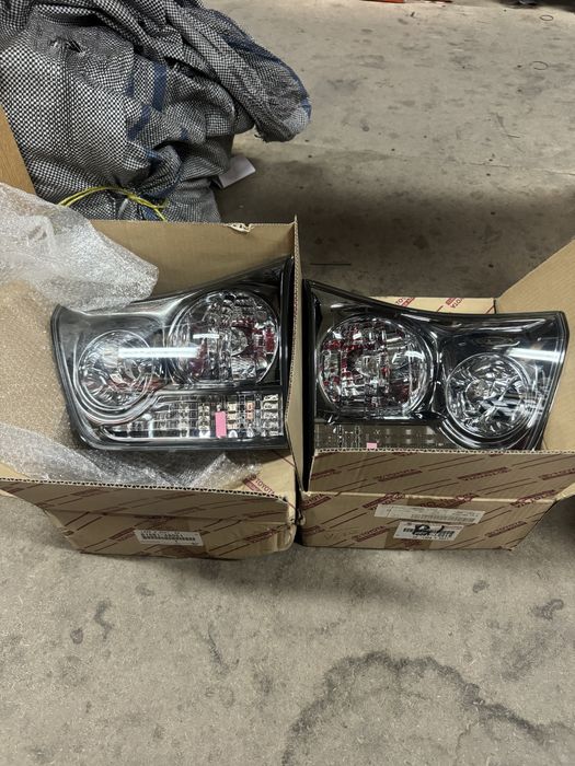 Задние стопы RX330