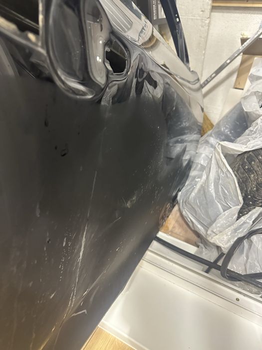 Продам дверь на камри  55