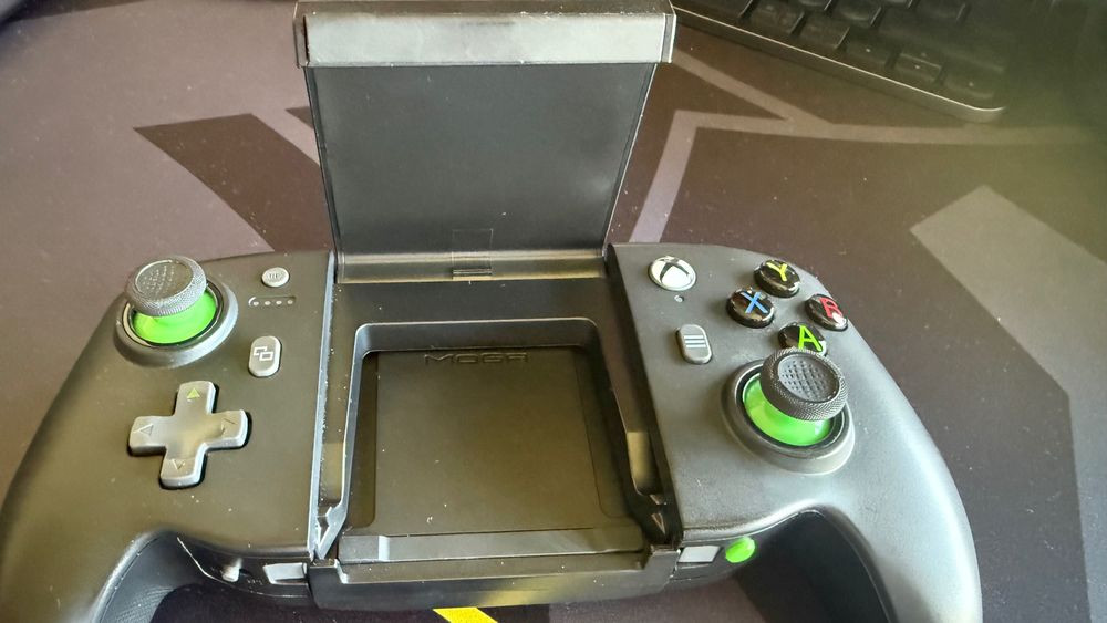 Controlerul Bluetooth MOGA XP7-X Plus