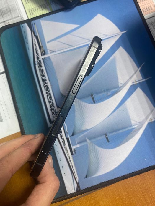 iPhone 16 128гб 93%акум