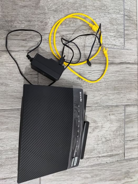 Router wireless Dual Band Gigabit Tenda AC9, 1 port WAN, 4 porturi LAN, 2.4/5.0 GHz, 3 dBi, 1200 Mbps