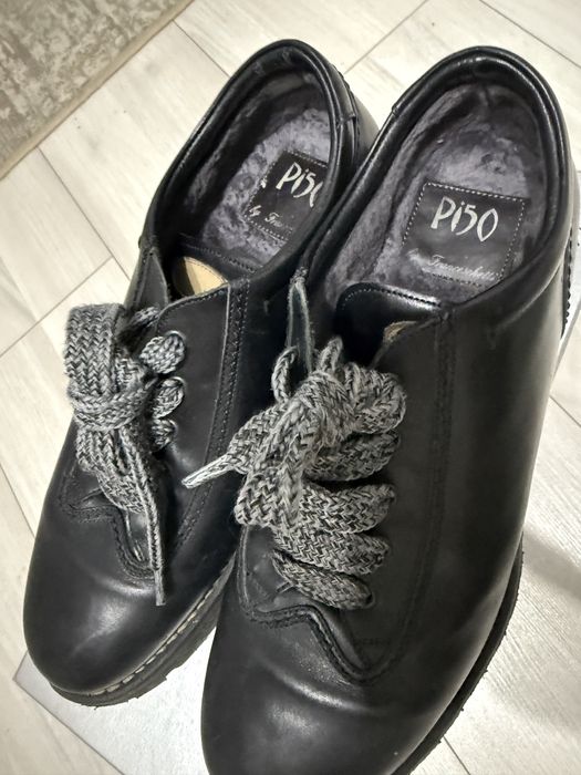 Продам зимние фирменные ботинки