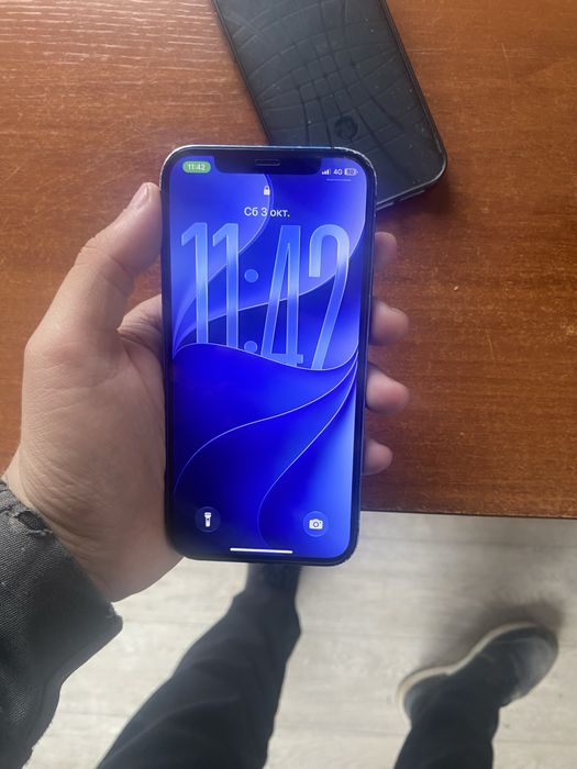 iPhone 12 состояние хороший