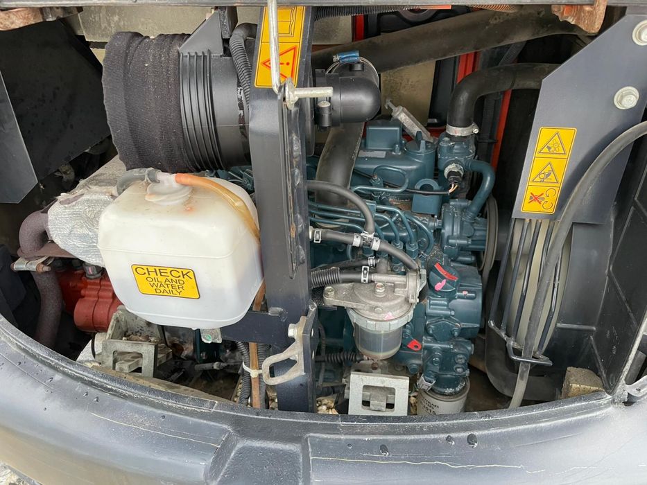 Miniexcavator kubota kx 61 -3,2017 ,2.7 t