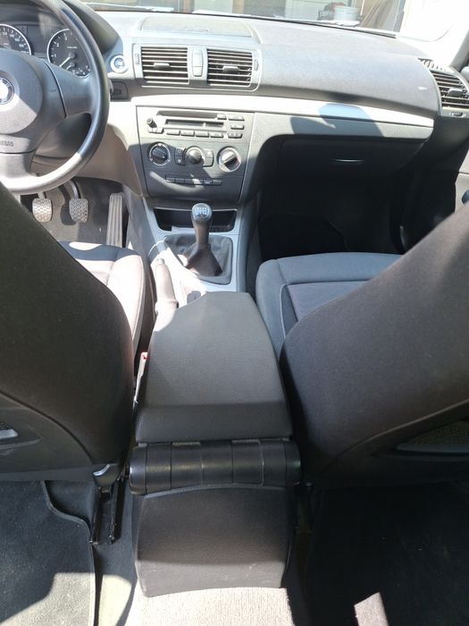 Vând BMW seria 1 an 2008 1,6 i 2700 euro