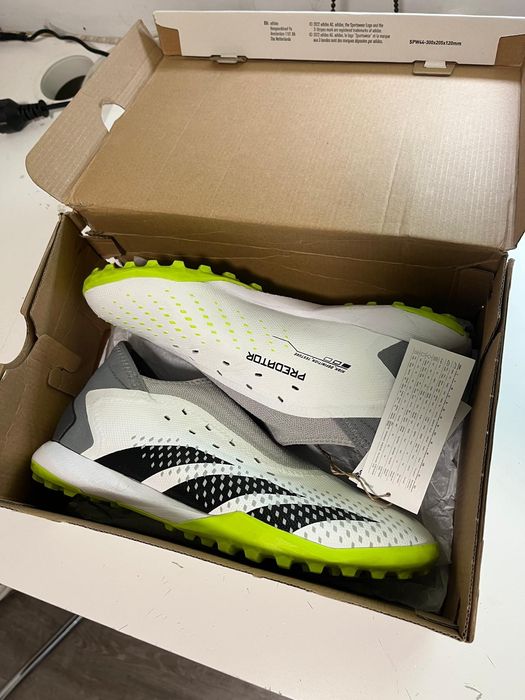 Papuci adidas predator accuracy.3