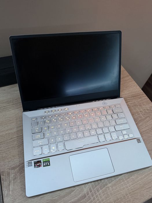 Asus rog zephyrus g15 AMD Ryzen 9, placa video RTX 3060 6GB