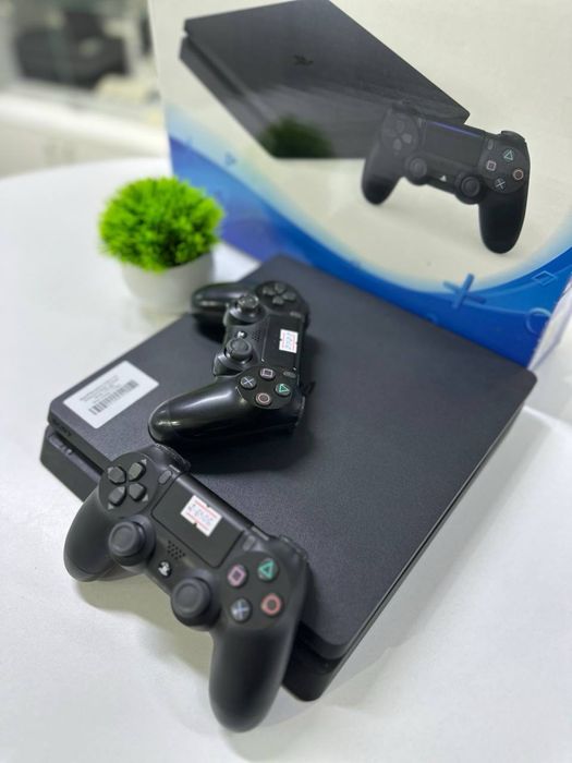 SonyPlaystation 4 slim 1 tb