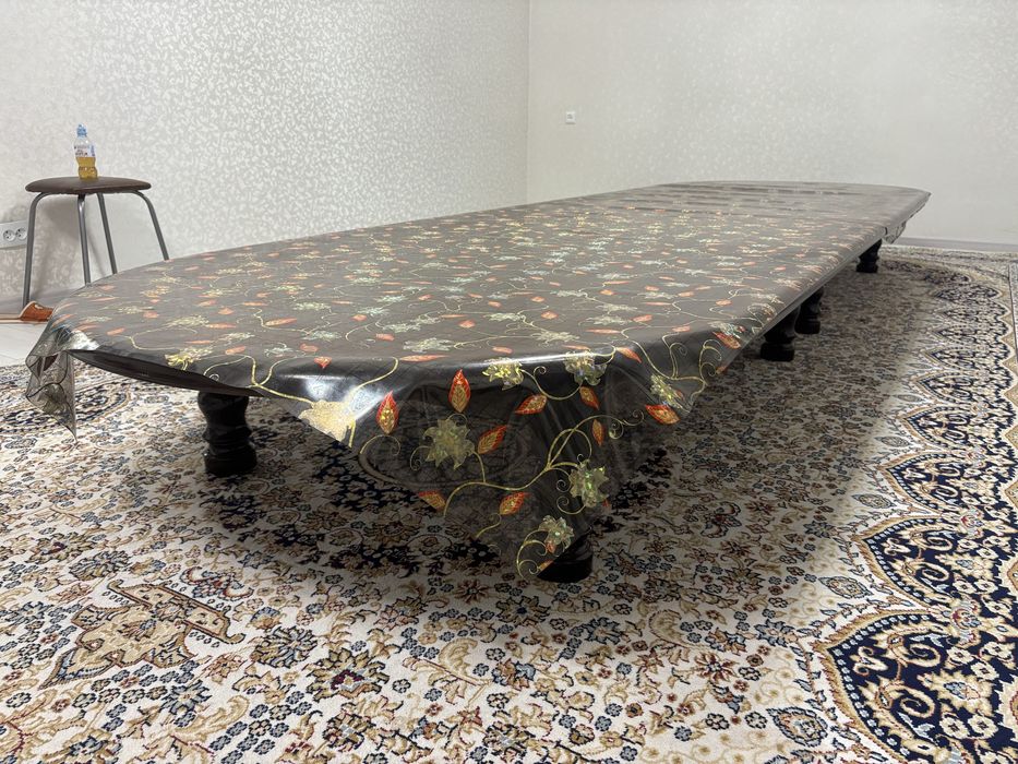 Стол для гостей 4 метр