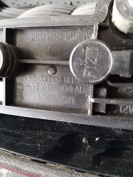 Stop tripla lampa dreapta vw caddy 3 2k0945258a 4vex13n004ab